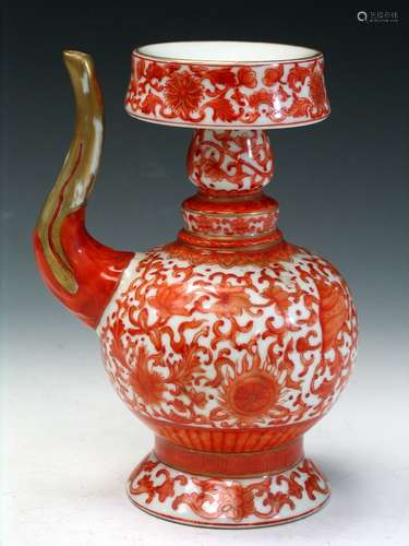 Chinese Iron Red Vase with Lid, Qianlong Mark.