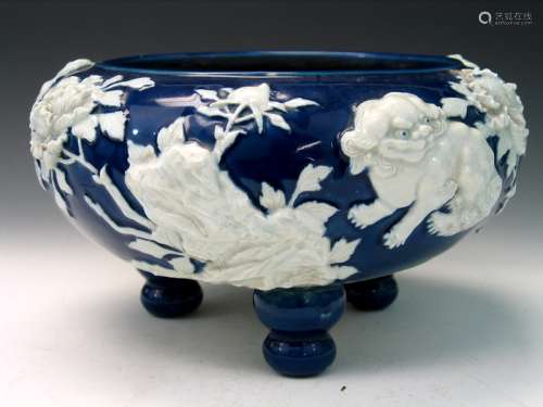 Chinese Blue and White Three Pod Porcelain Burner