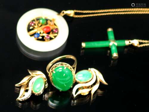 Chinese 14K Gold Jadeite Jewelry