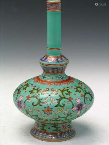 Chinese Famille Rose Porcelain Vase, Jiaqing Mark.