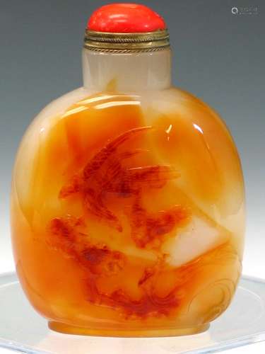 Chinese Carved Agate Snuff Bottle.