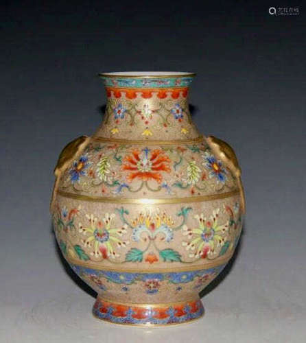 Qing Dynasty Chinese Famille Rose Vase