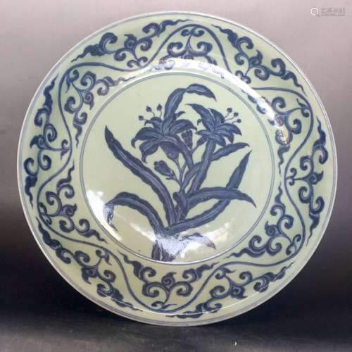 Ming Dynasty Chinese Blue/White Porcelain Charger