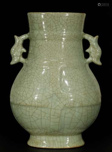 Chinese Ge style glazed archaic porcelain vase