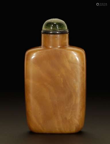 Chinese Carved Jade Snuff Bottle