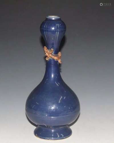 Qing Dynasty Chinese Blue Glazed Porcelain Vase