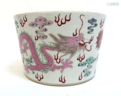 Famille Rose Qianlong Dragon Planter