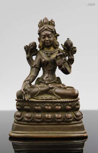 18TH CENTURY BRONZE STATUE OF SITTING BUDDHA