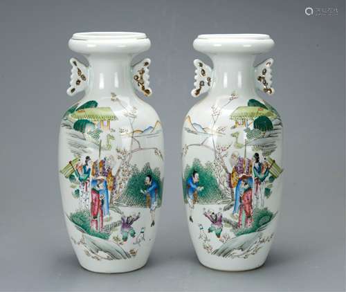 Pair Of Chinese Famille Rose Porcelain Vase