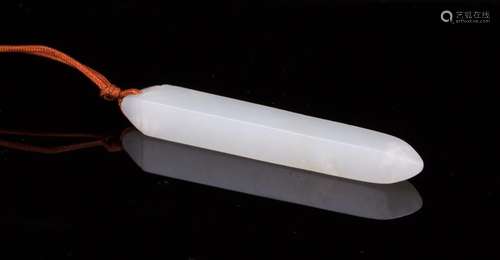 CHINESE WHITE JADE PENDANT