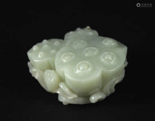 He-tian green Jade Carved Lotus Paperweight Qing Dynasty