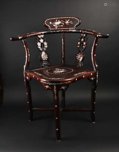Rosewood Mother-of-pearl inlay Chair Made in 1960s