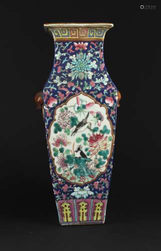 Famille Rose Birds&Flowers Square Vase Late of Qing Dynasty