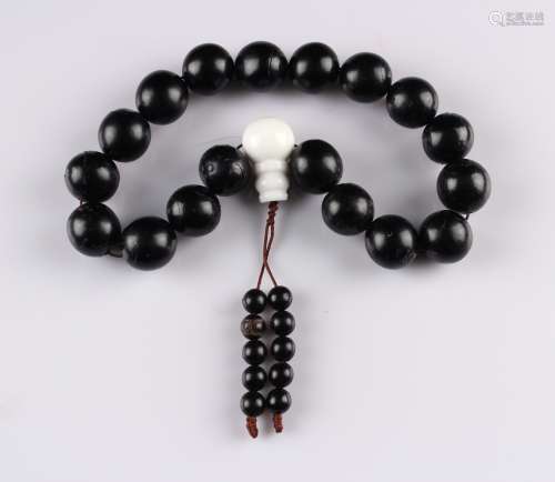 Black Color Coral and Tridacma Rosary Beads Qing Dynasty