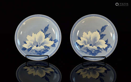 Pair Japanese Korasha Porcelain Dish with Peony Scene