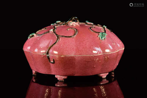 Chinese Porcelain Box of Melon Shape