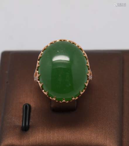 A large jadeite jade lady� Ring.