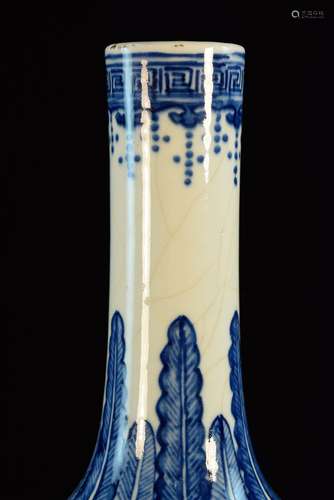 Chinese Porcelain Vasew ith Warrior Scene