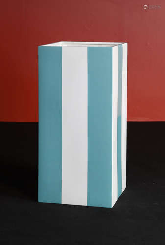 Daniel Buren (né en 1938)   Vase de la série Les Cent vases   2010