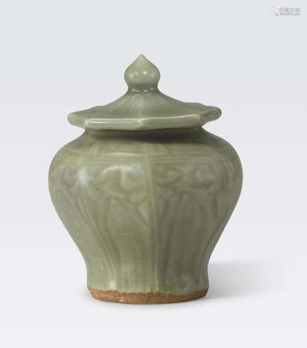 A Longquan celadon jarlet and cover Ming Dynasty