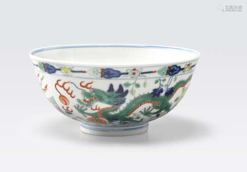 A wucai-decorated dragon and phoenix bowl Guangxu six-character mark and of the period