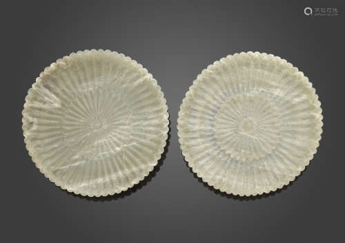 Two Mughal style carved jade 'Chrysanthemum' dishes 18th/early 19th century