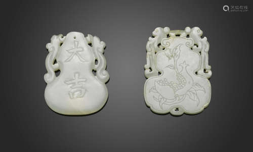 Two jade gourd-shaped pendant plaques
