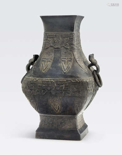 An archaistic bronze rectangular sectioned vase Qing dynasty