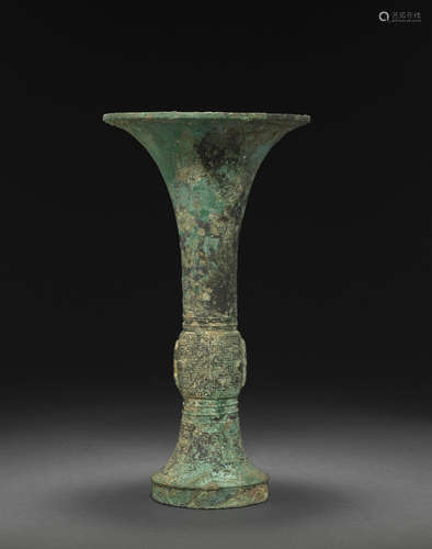 An archaic bronze wine vessel, gu Shang dynasty