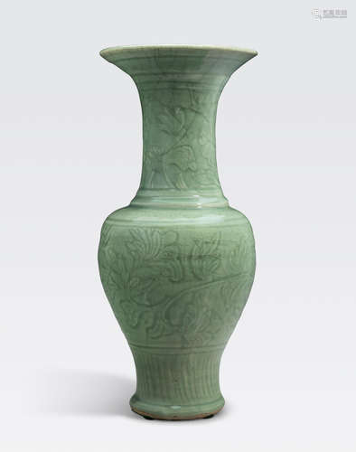 A Longquan trumpet-neck vase with incised decoration Ming dynasty