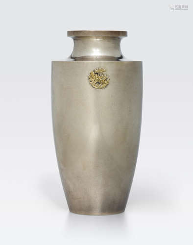 A silver vase with gilt accents Miyamoto Company, 20th century