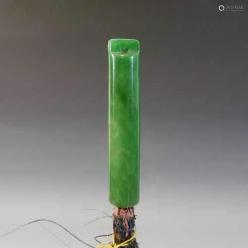 ANTIQUE CHINESE PEKING GLASS IMITATING JADEITE PLUME HOLDER 18TH CENTURY