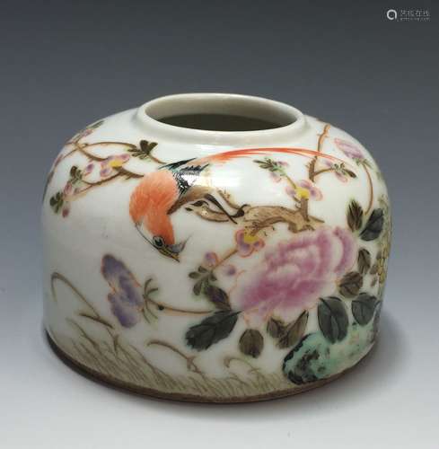 CHINESE ANTIQUE FAMILLE-ROSE CUP, MARKED -REPUBLIC PERIOD