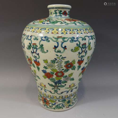 ANTIQUE CHINESE DOUCAI PORCELAIN MEIPING VASE - YONGZHENG MARK - REPUBLIC PERIOD