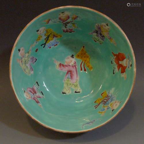 ANTIQUE CHINESE FAMILLE ROSE PORCELAIN BOWL - JIAQING MARK 19TH CENTURY