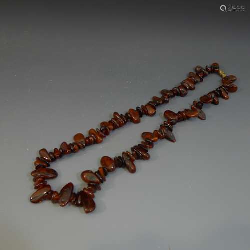 VINTAGE NATURAL AMBER NECKLACE