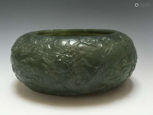 A CARVED SPINASH-GREEN JADE WATERPOT. 18TH/19TH CT