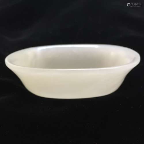 A WHITE JADE CUP 19TH CT