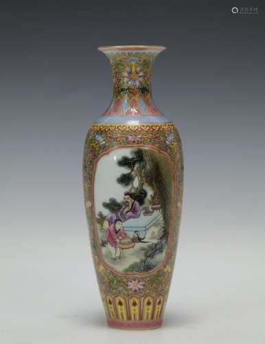 Chinese Porcelain Enamel Famille Rose Vase