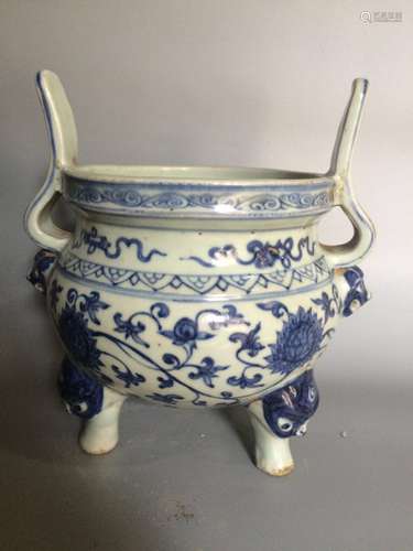 Chinese Ming Style Blue/White Porcelain Burner