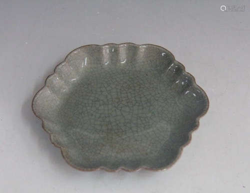 Qing Dynasty Chinese Ge Ware Hexagonal Washer