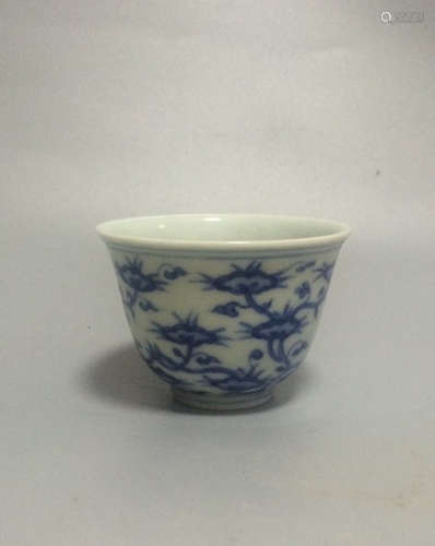 Ming Dynasty Chinese Blue/White Flower Cup