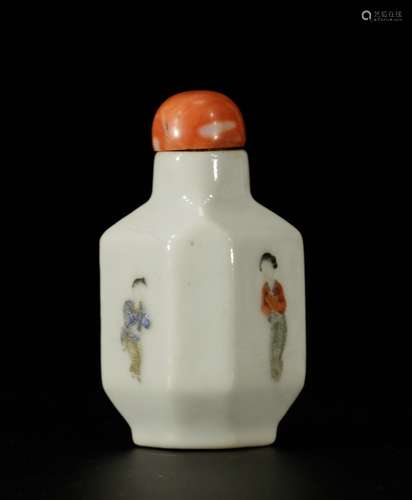 Chinese Porcelain Snuff Bottle