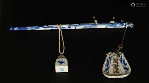 Chinese blue and white porcelain scale