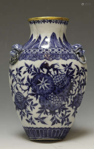 A Chinese Blue/White Hanging Vase, Early Qing/ Mid