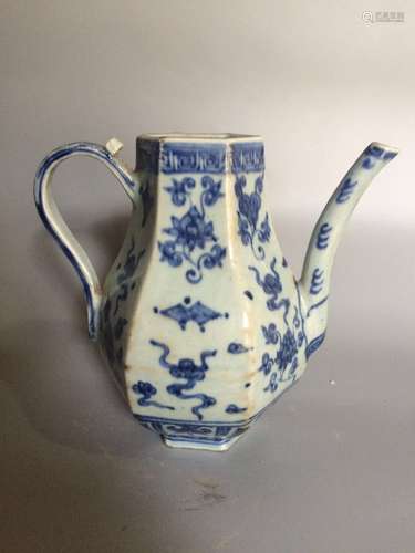 Chinese Ming Style Blue/White Porcelain Ewer