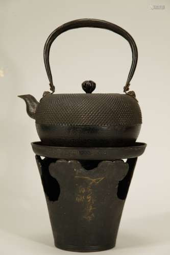 A Set of Japanese Iron Teapot