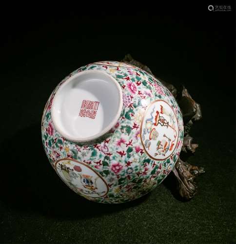 Chinese Famille Rose Porcelain Bowl