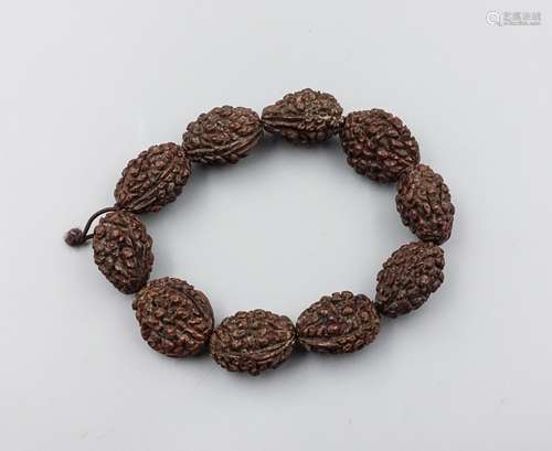 Chinese Walnut Kernel Carved Lohan Bracelet