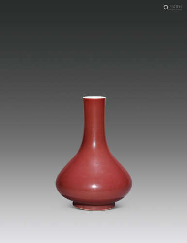 清雍正 祭红釉荸荠瓶